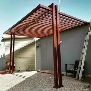 مظلات الخبر