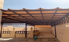 فني تركيب مظلات الدمام